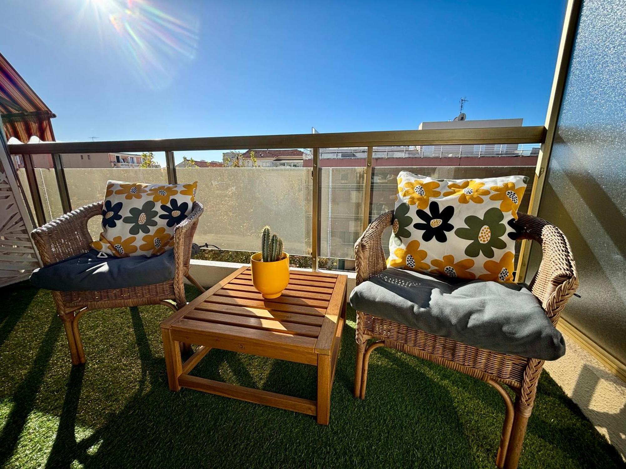 Le Juanais Cote D'azur - Parking Prive Apartment *